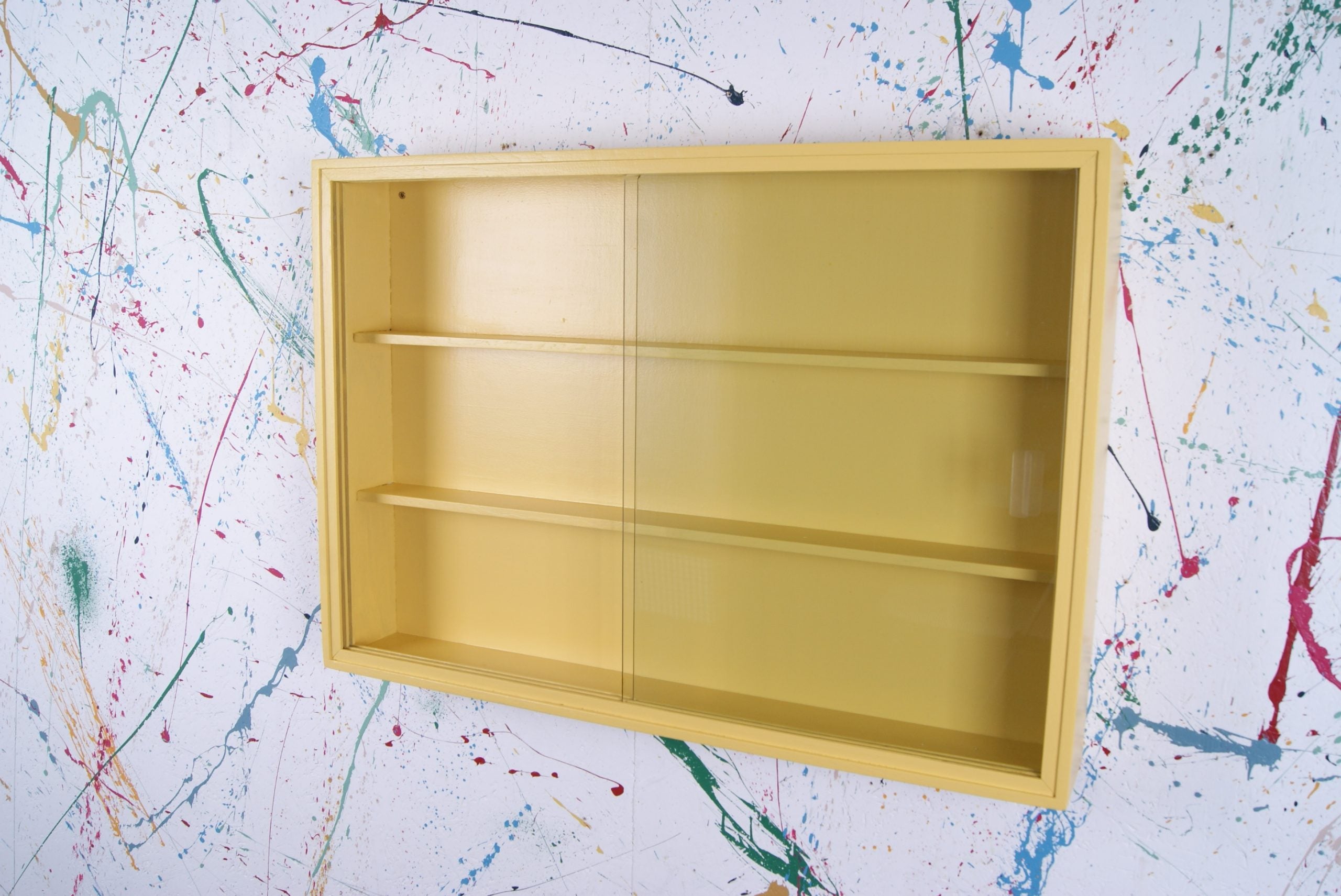 yellow-display-cabinet-3