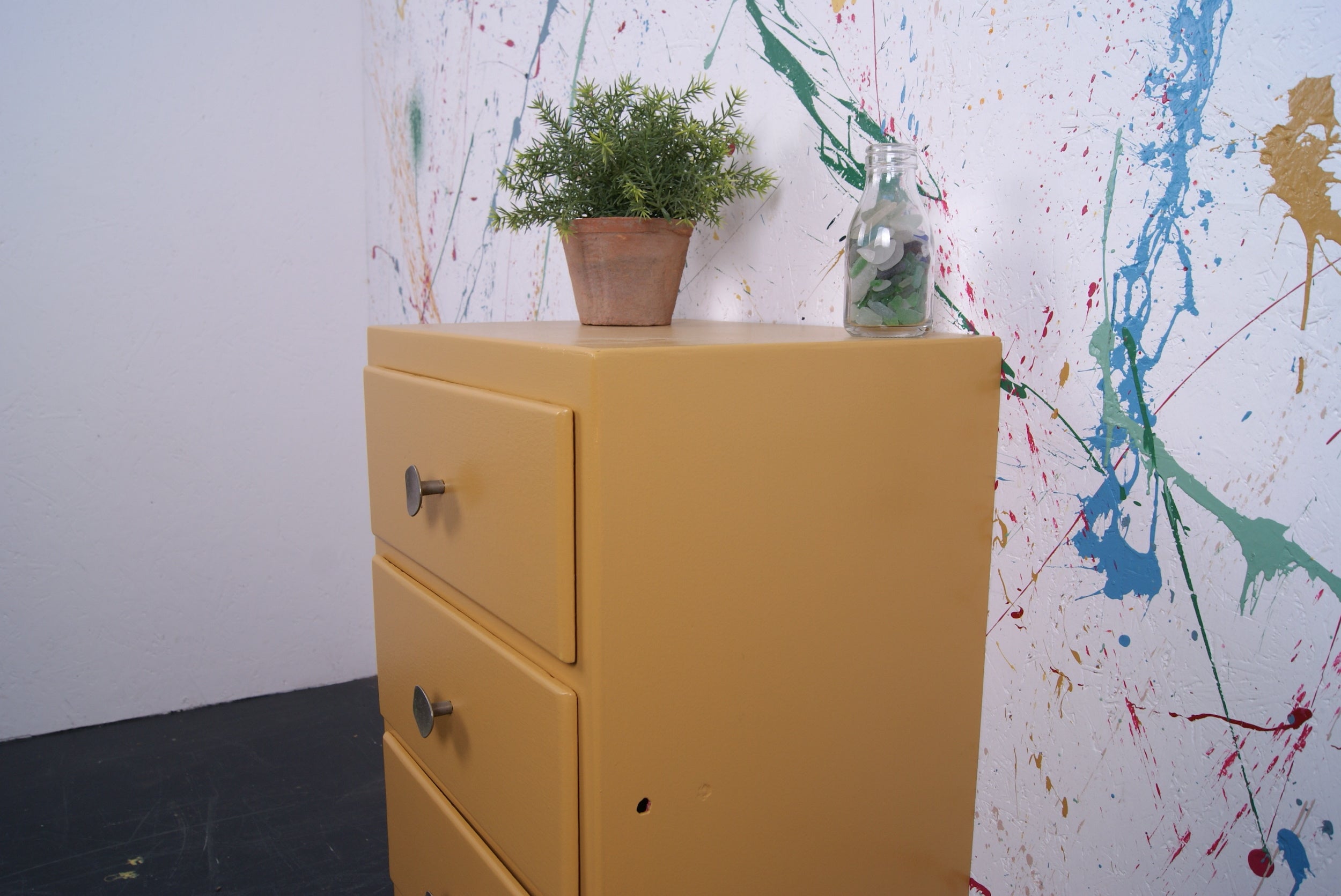 yellow-drawer-unit-7