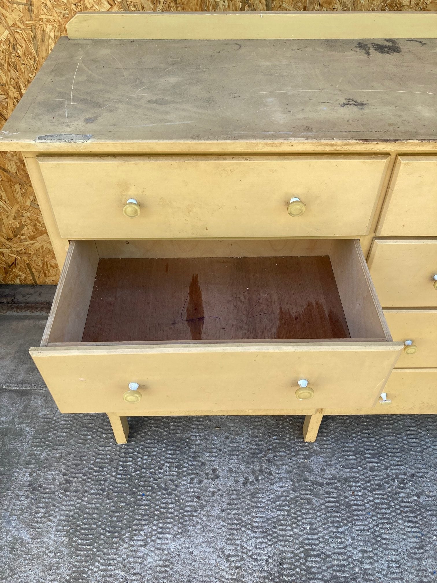 yellow-drawers-8