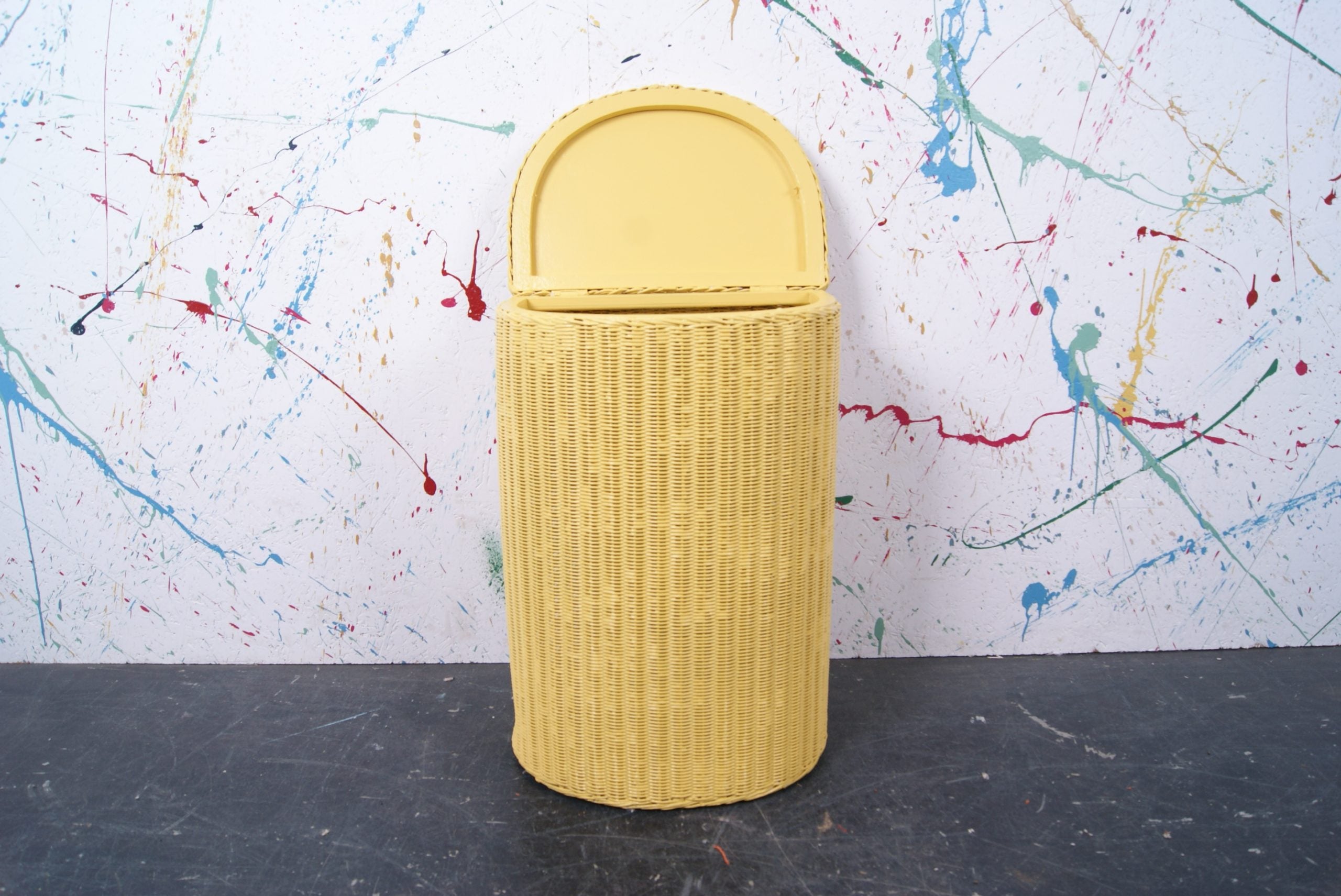 yellow-laundry-basket-4
