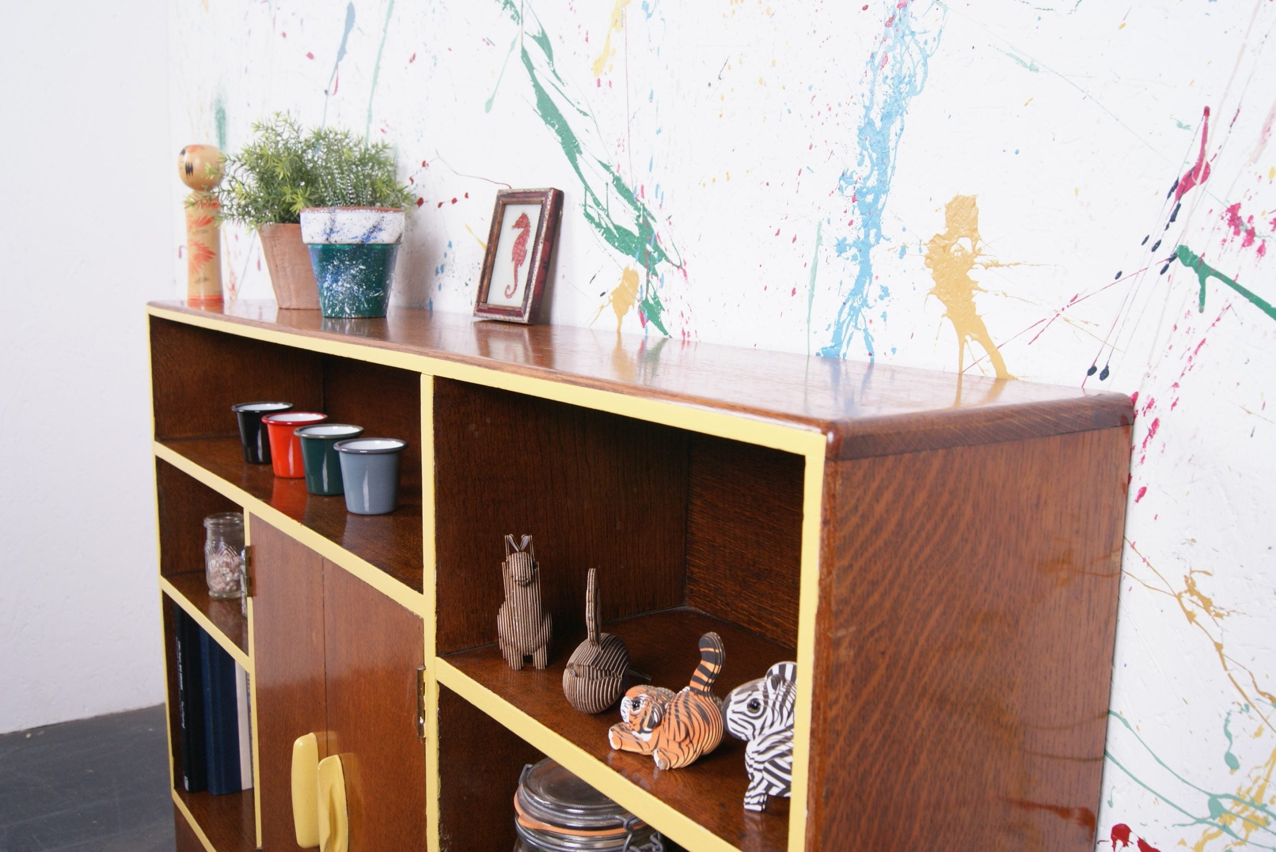 yellow-shelving-unit-2