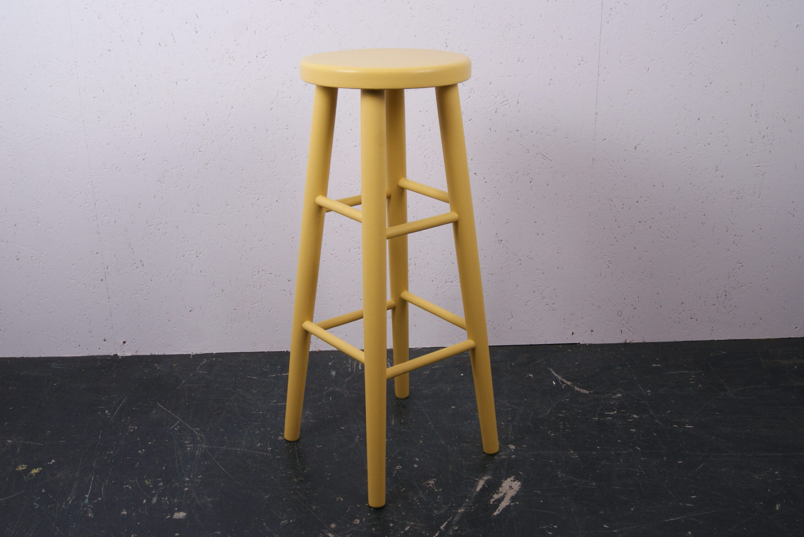 yellow-wooden-stools-2