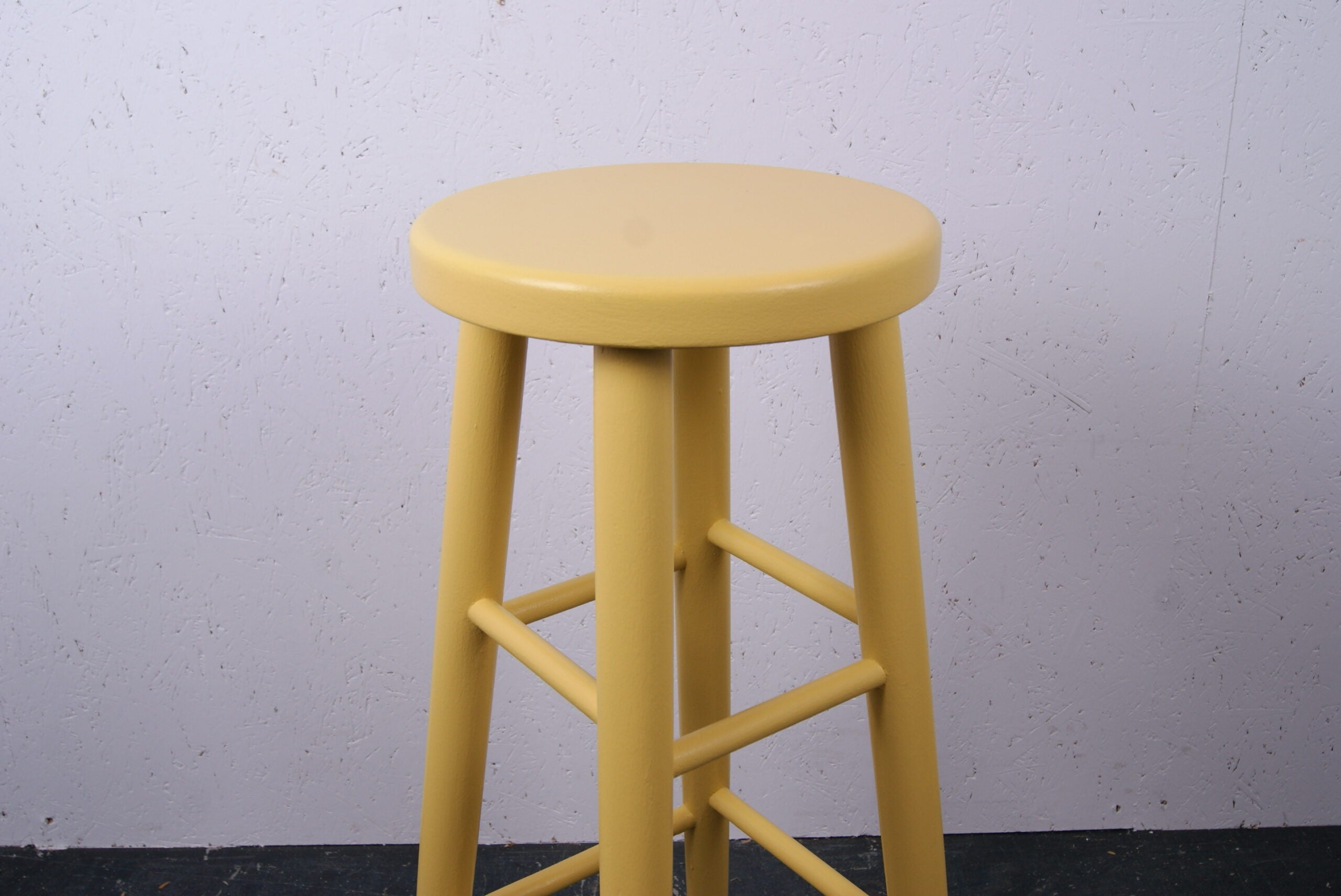 yellow-wooden-stools-3